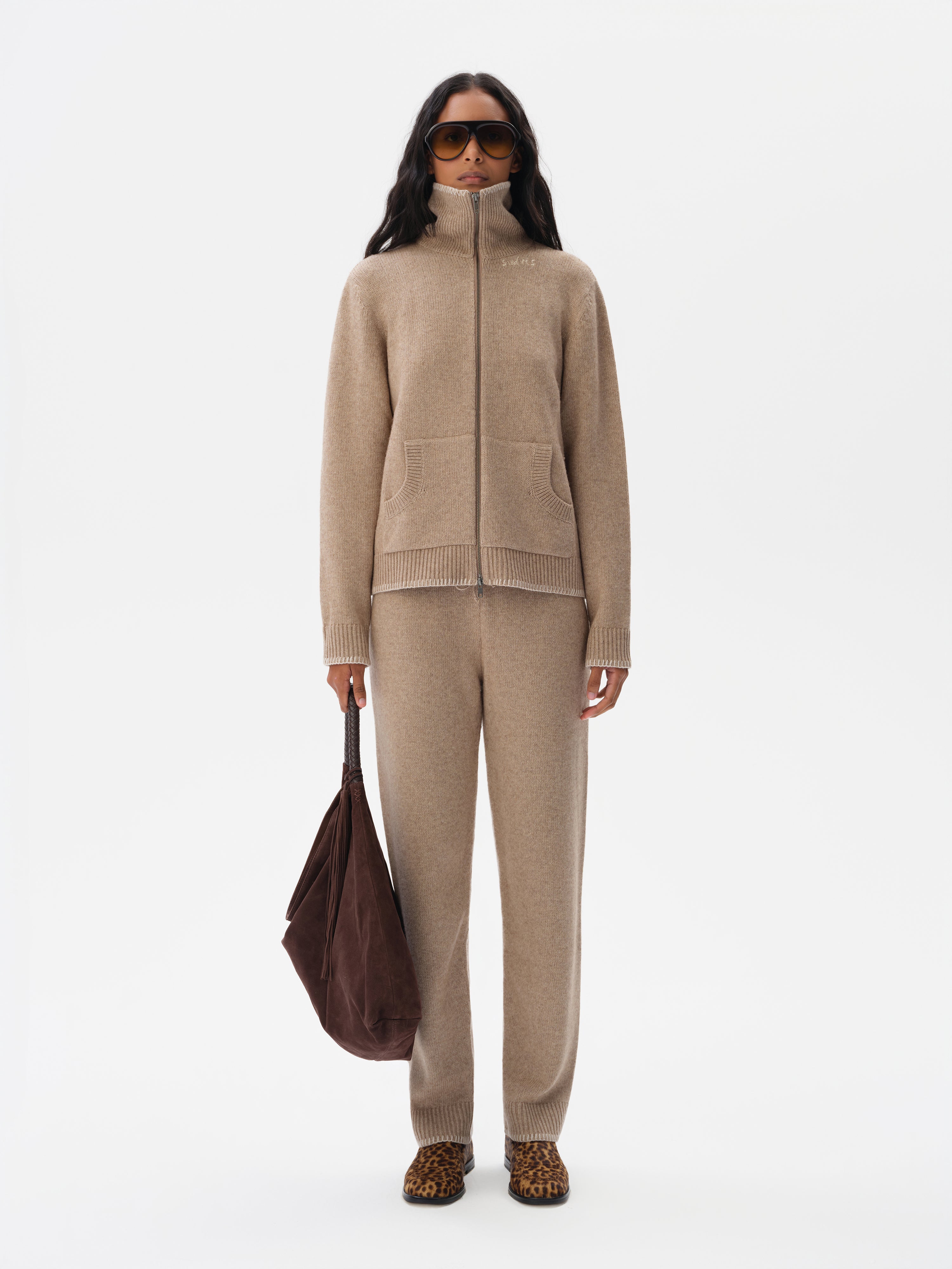 AISHA - Zip-up cardigan with stitch detailing and front pockets