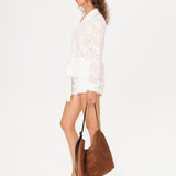 LESA - Flower appliqué detailed button-down shirt