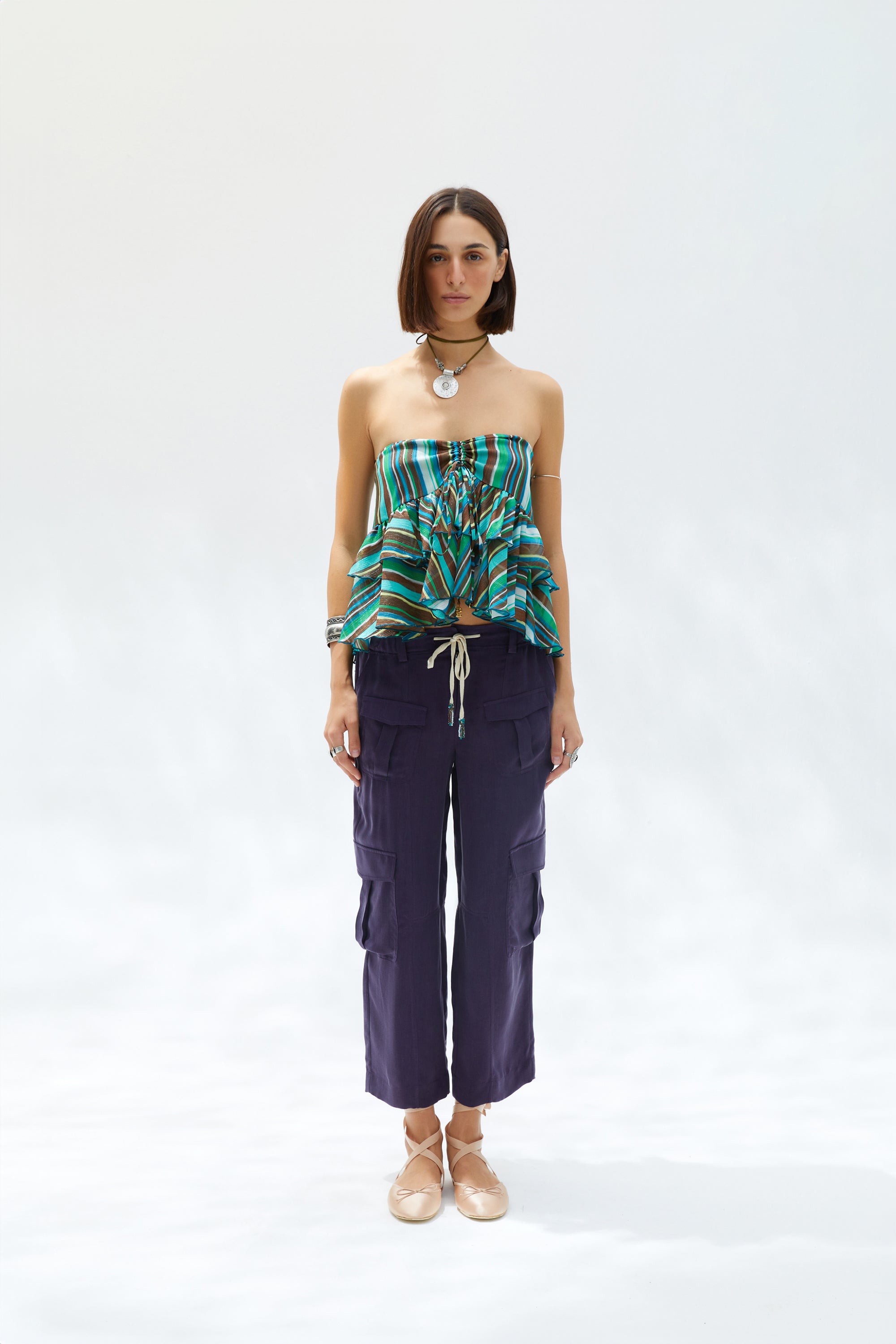 ZENA - Charm detailed ruffled strapless top