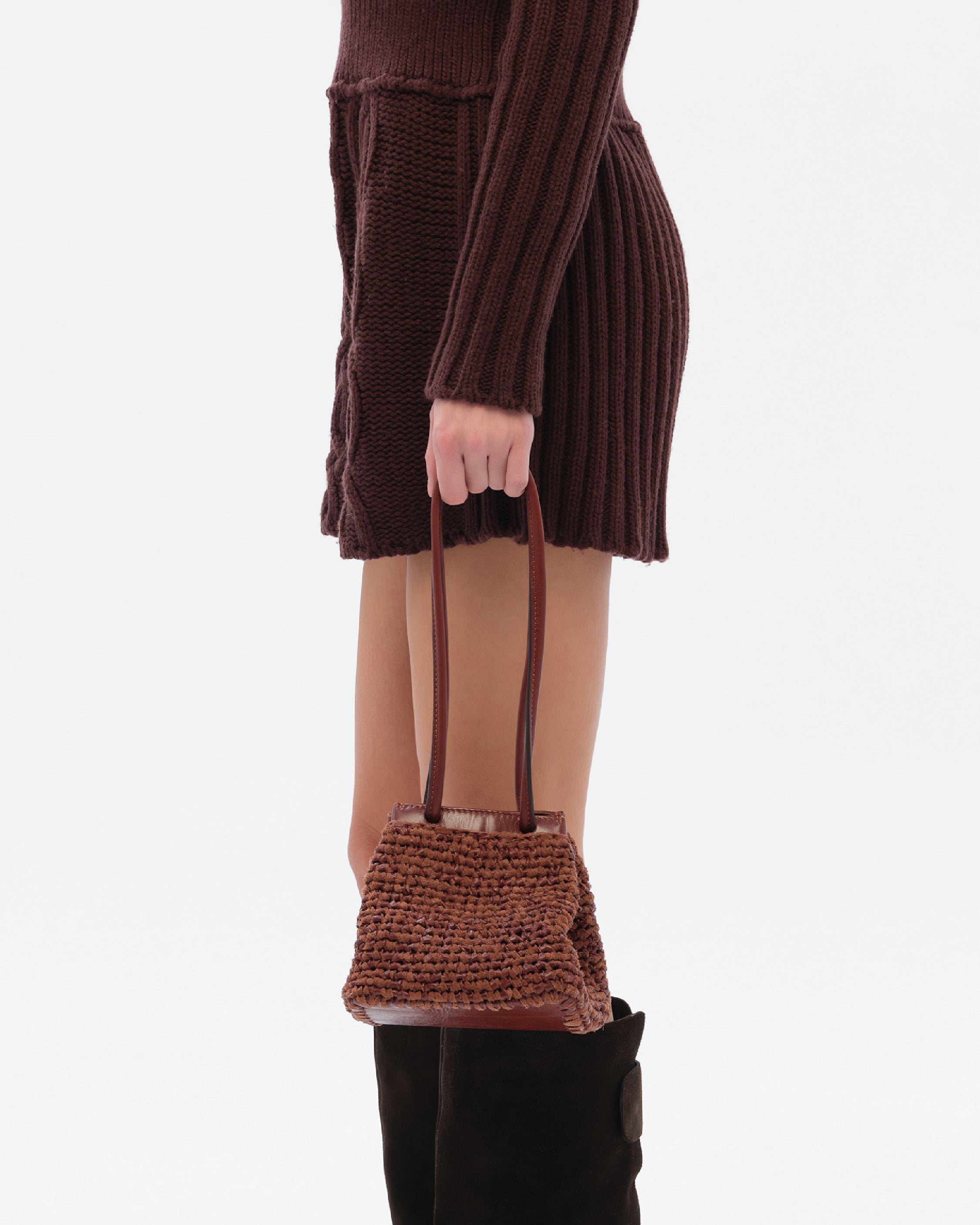 TIA - Leather woven shoulder bag