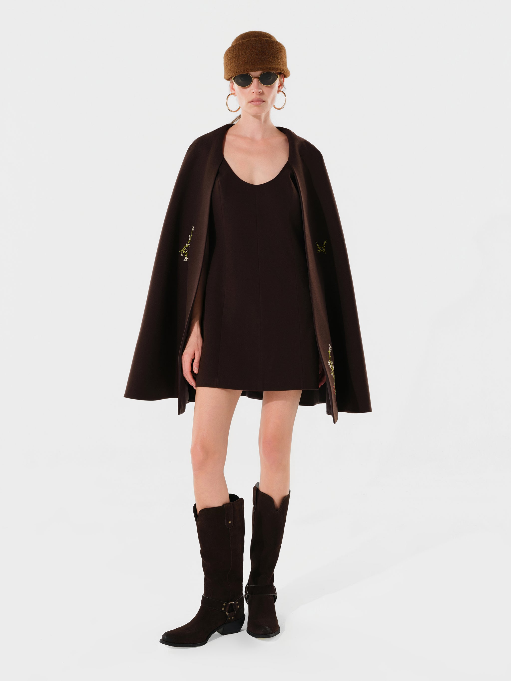 LORIN - Embroidered cape and dress set