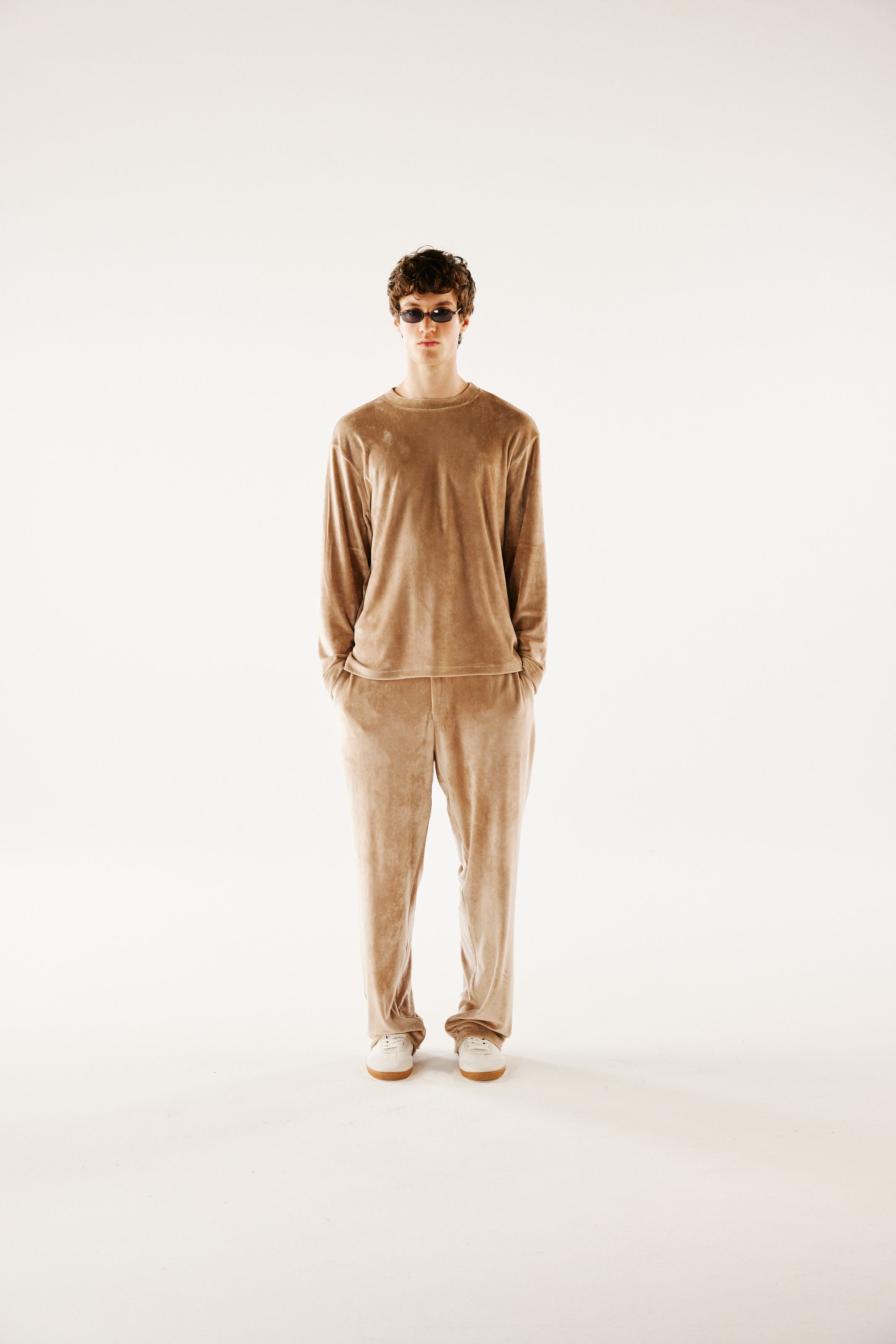 ARTHUR - Long sleeve crew neck velour t-shirt