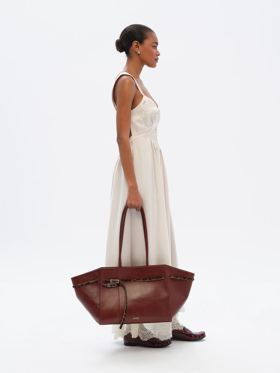 NOA - Oversized leather tote bag with leather tube shoulder strap