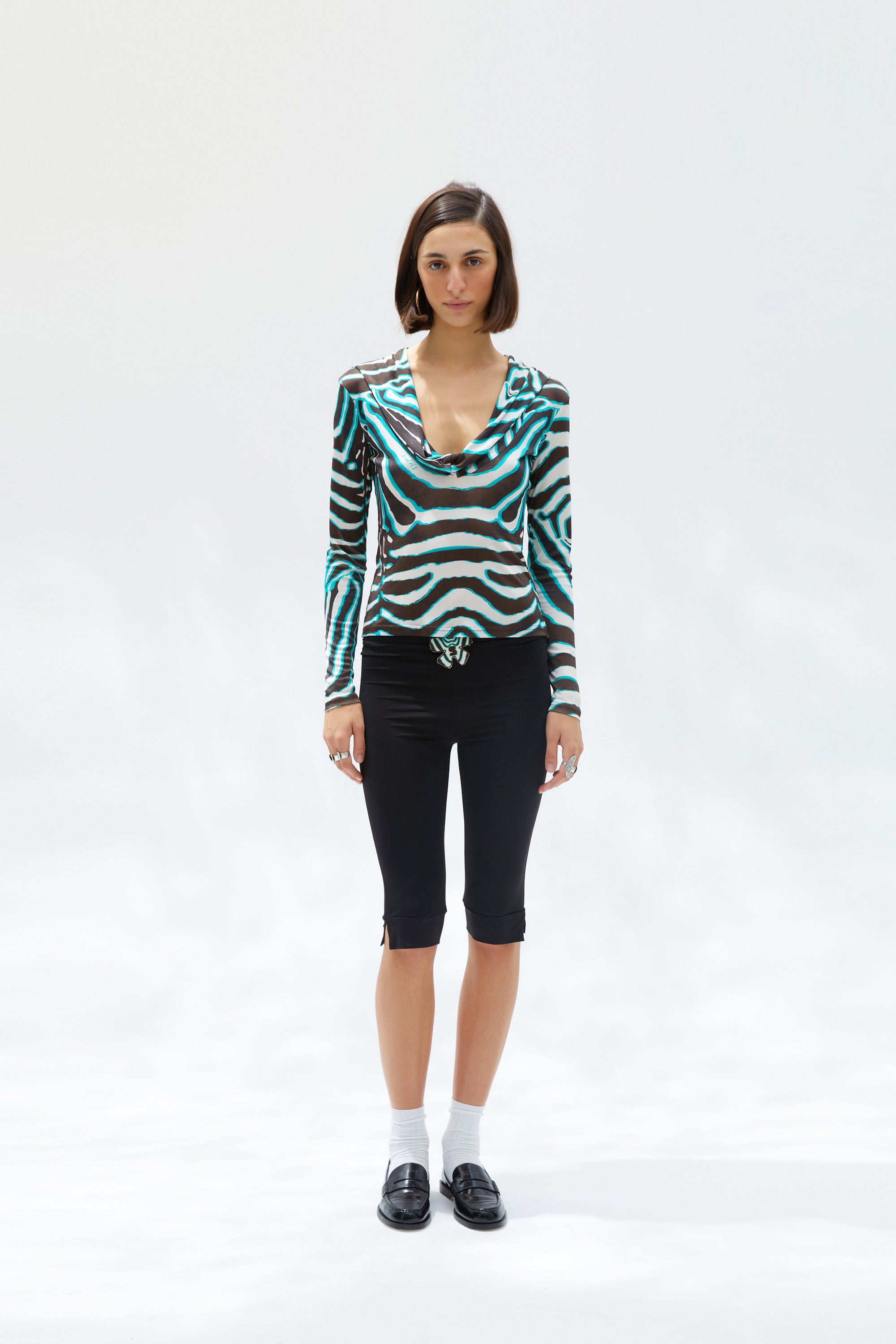 CASEY - Zebra print cape detailed top
