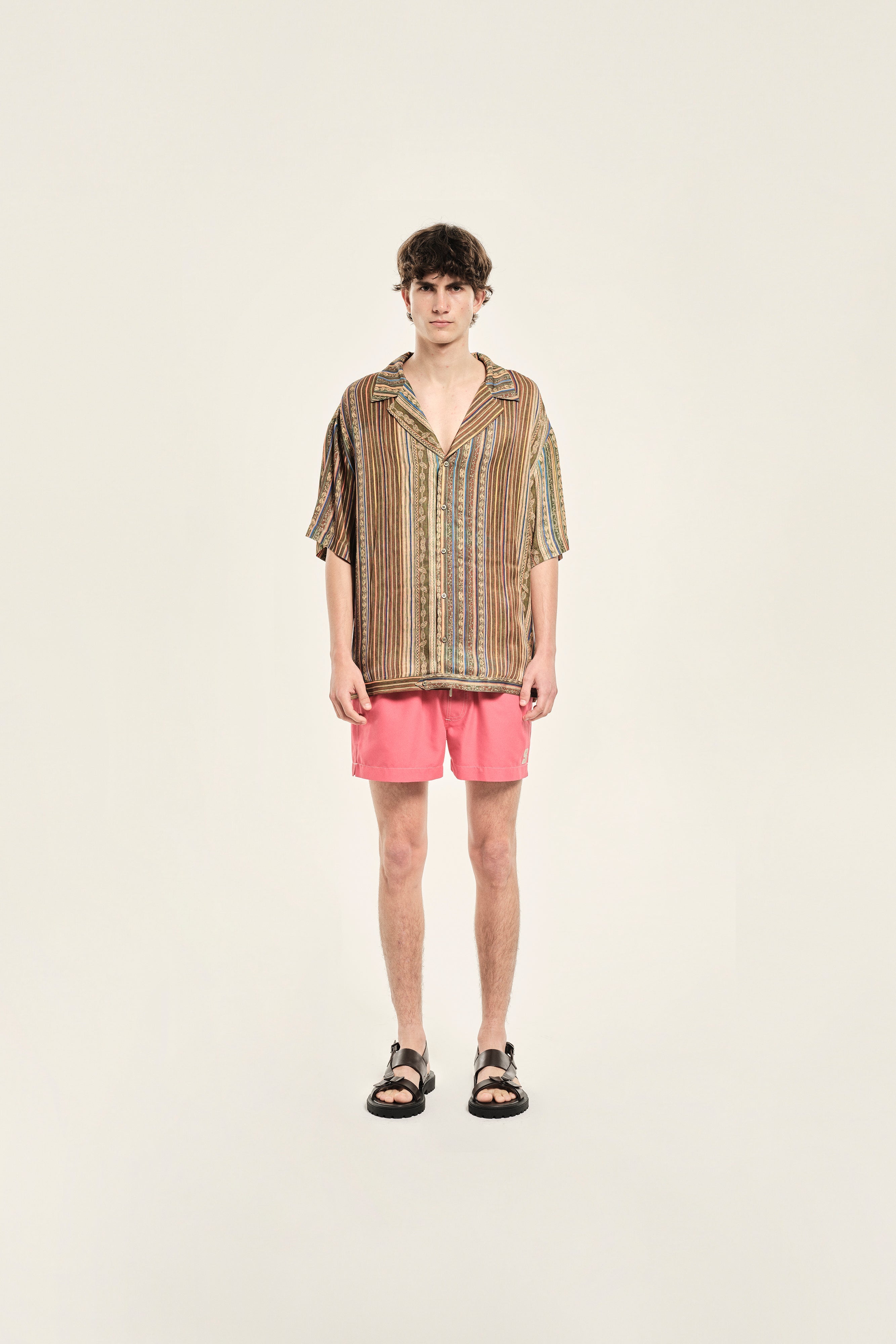 COSMO - Resort collar printed short sleeve shirt with belt at hem