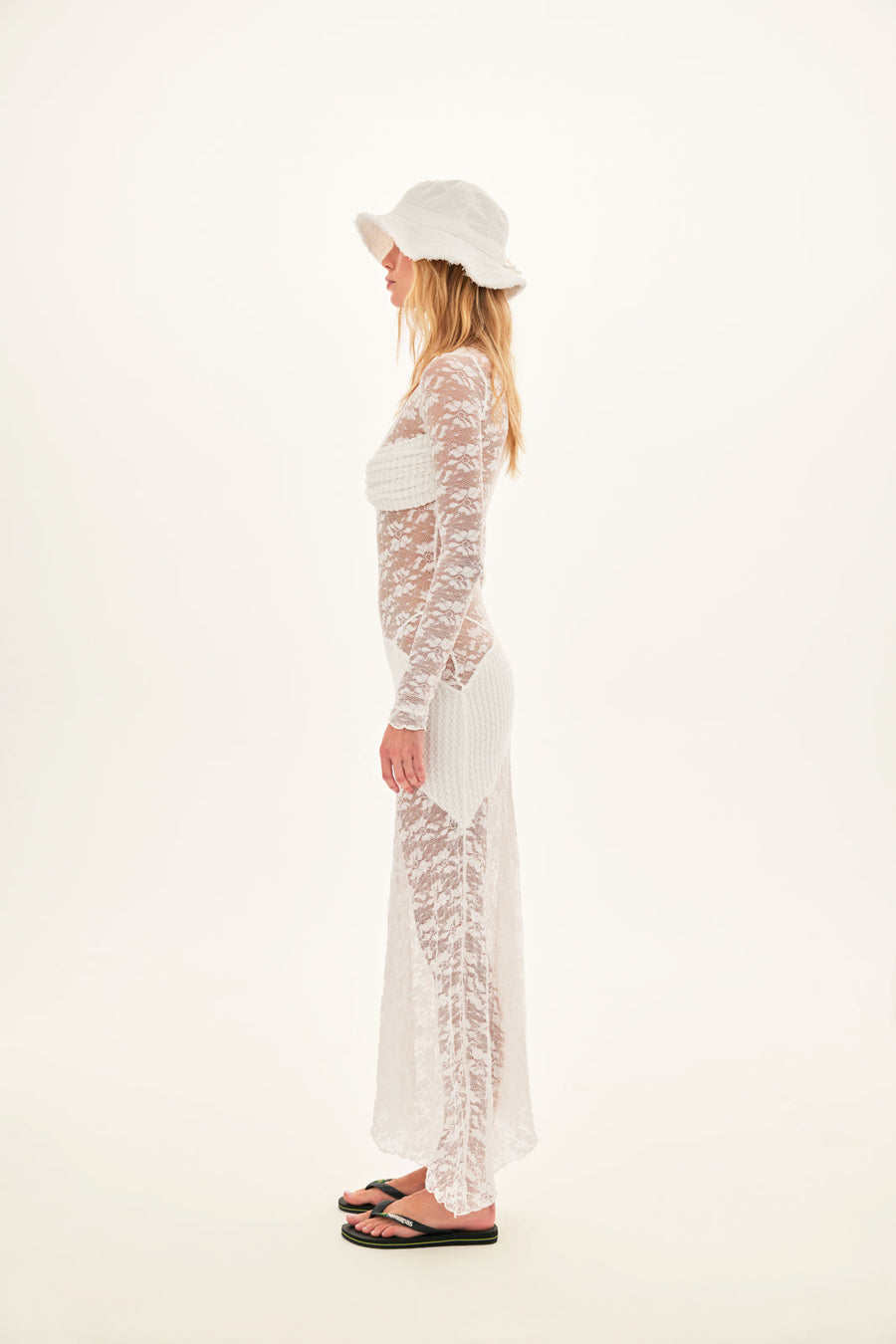 JOELLA - Long sleeve lace maxi dress